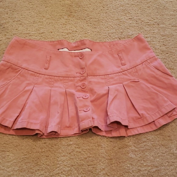 Pink button up skirt - Picture 1 of 2